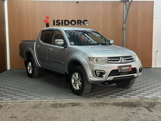 MITSUBISHI L200 TRITON 3.5 HPE 4X4 CD V6 24V FLEX 4P AUTOMÁTICO